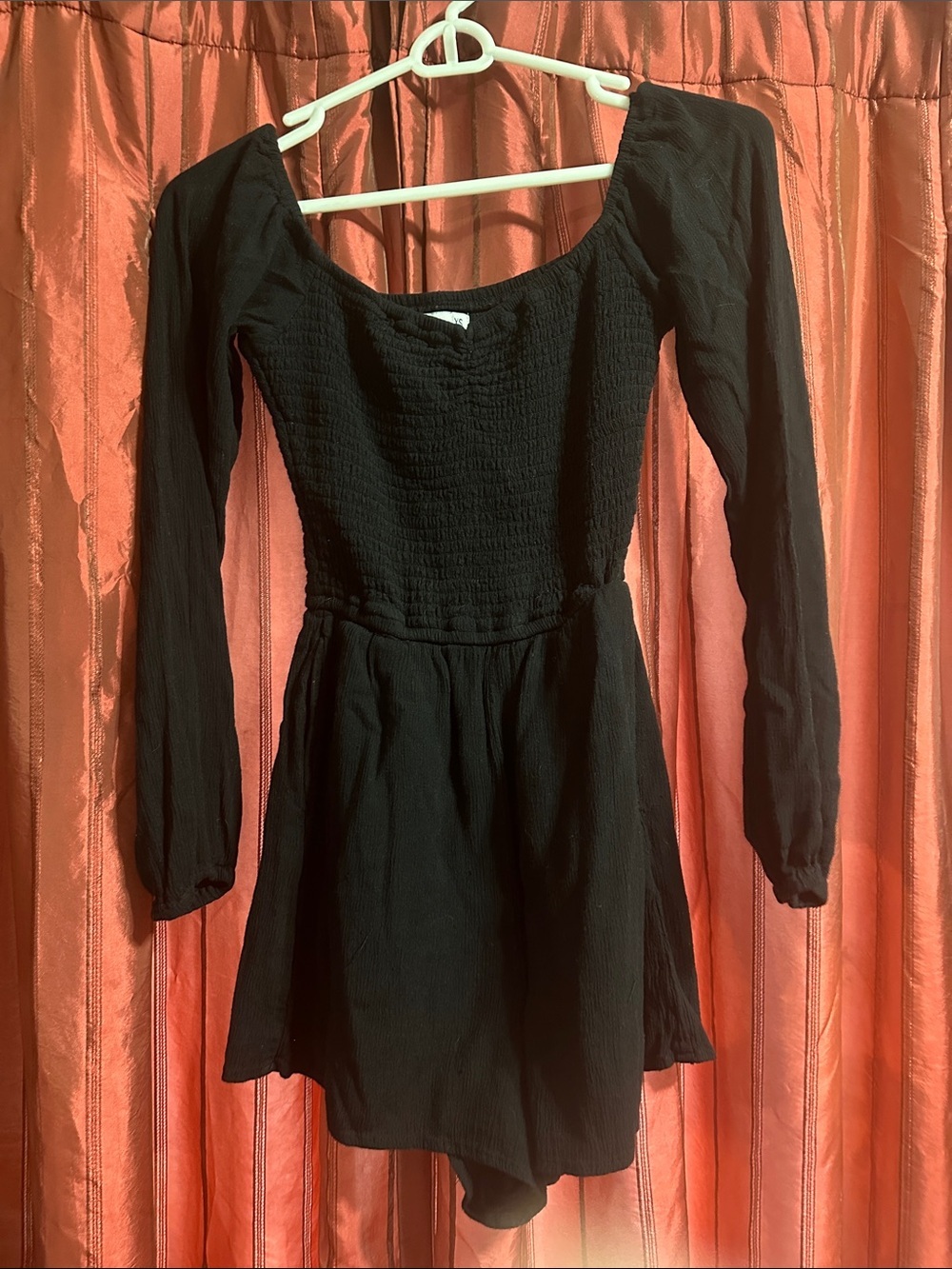 Hollister Sadie smocked bodice puff sleeve cotton poplin romper in black XS